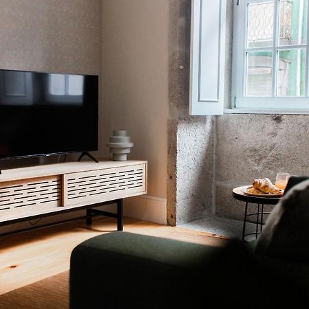 Almada 1.3 By Lovelystay Porto Bagian luar foto