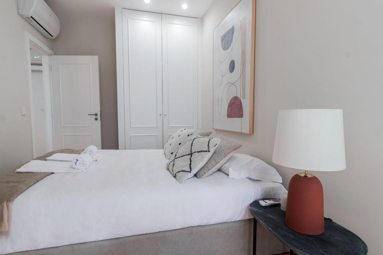 Almada 1.3 By Lovelystay Porto Bagian luar foto